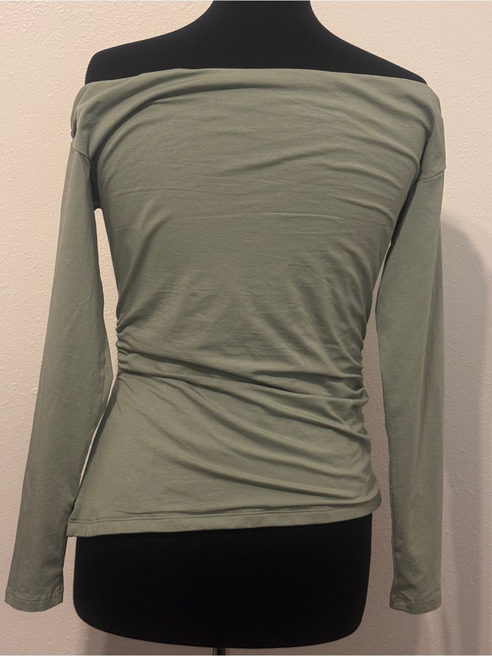 Abercrombie & Fitch off-the-shoulder top Sage Green Medium - Picture 3 of 8